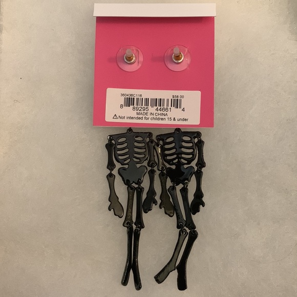 ‼️ LAST PAIR ✨HP✨ $58 Betsey Johnson Glow In the Dark Skeleton Drop Earrings - Picture 8 of 8